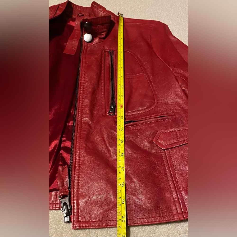 Leather jacket - Picture 7 of 9
